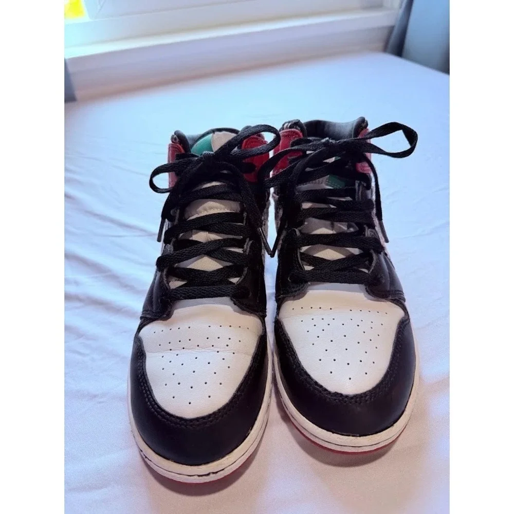 Nike Kids Black White Red Mid-Top Sneakers