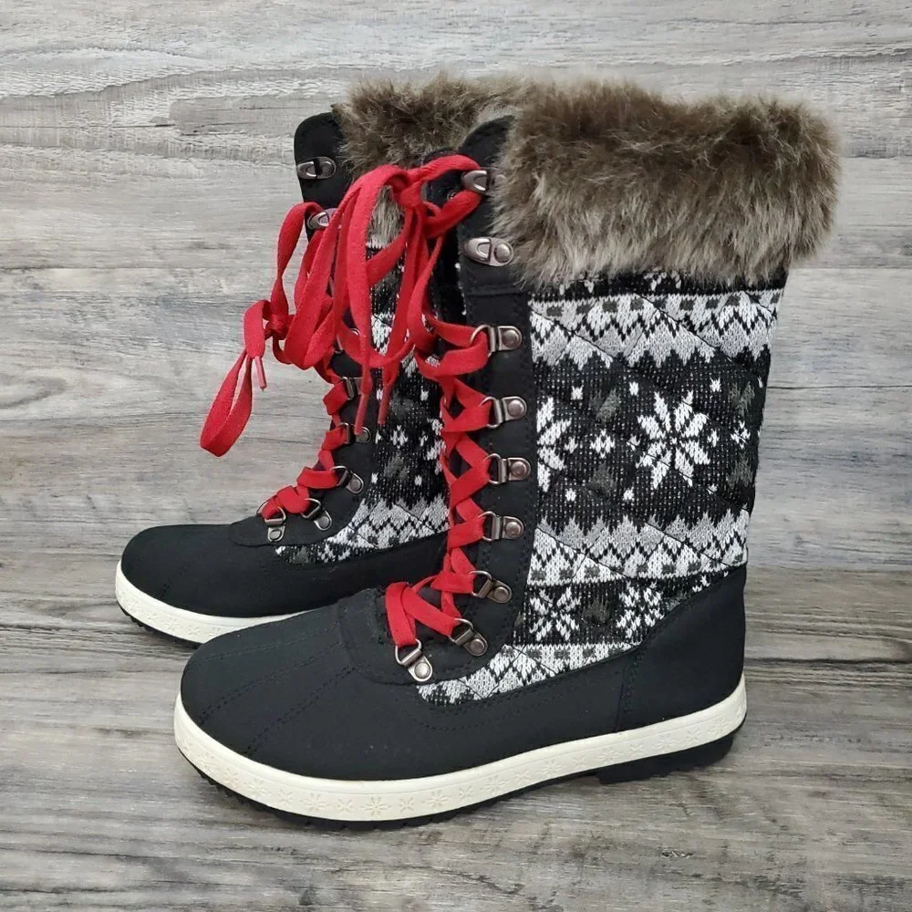 JustFab black white