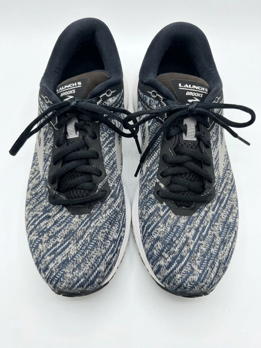 Brooks launch navy
