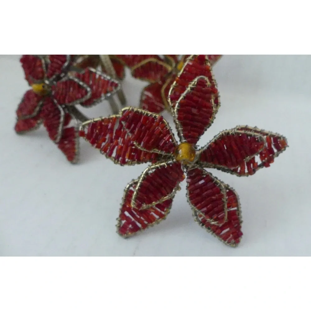 Unbranded red bead