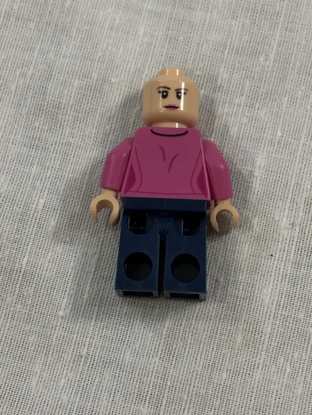 LEGO Big Bang Theory Penny Minifigure 2015 Idea 015
