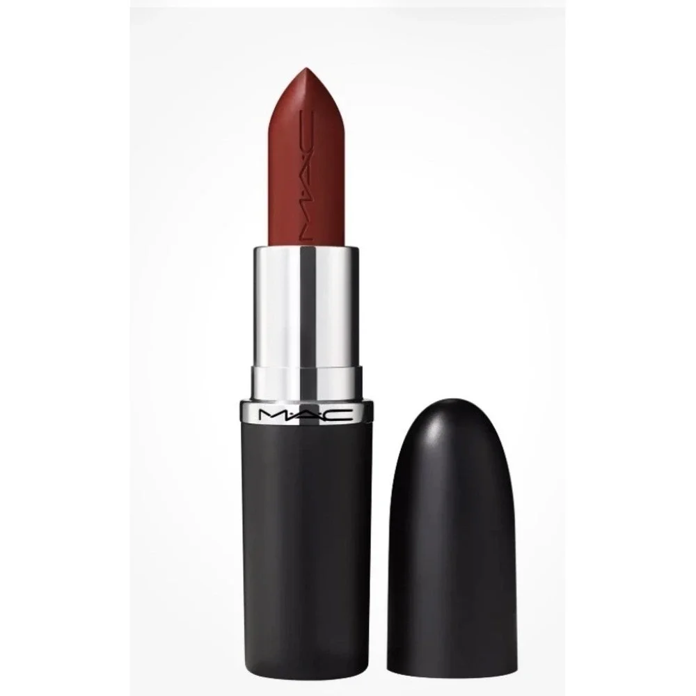 M·A·C macximal sleek