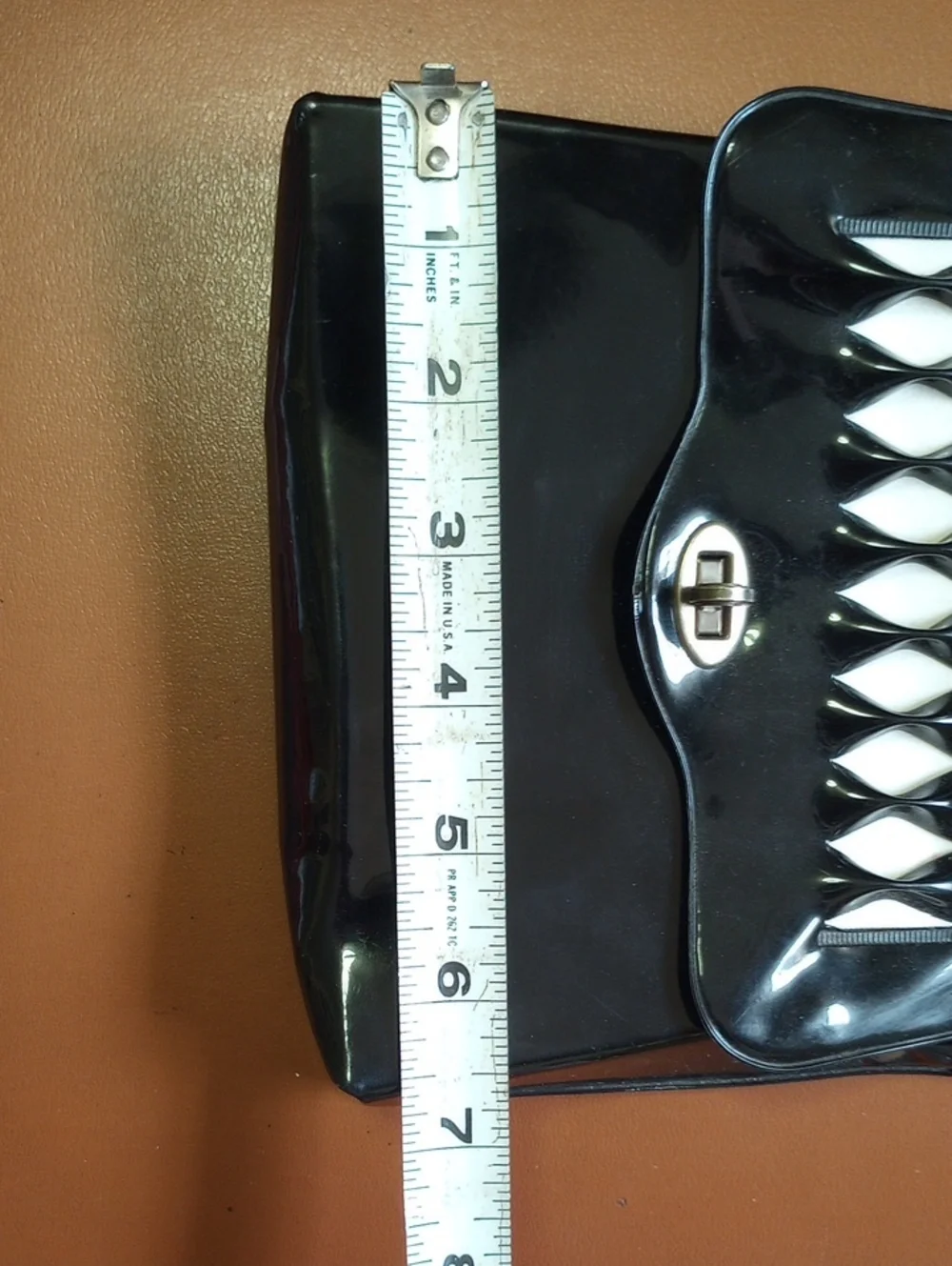 Vintage Retro Girl's Neutral Black & White Vinyl Purse, Faux Patent Leather