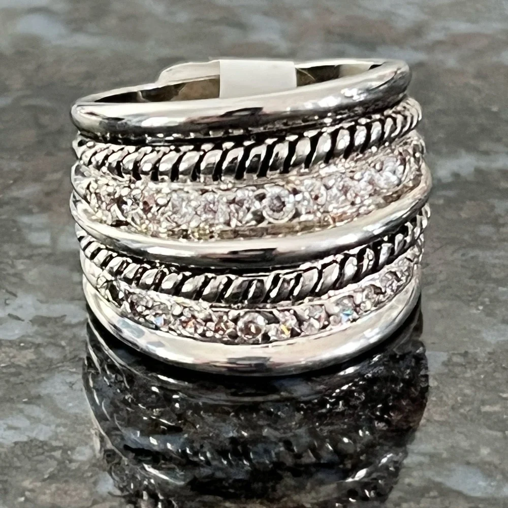 N/A thick silvertone