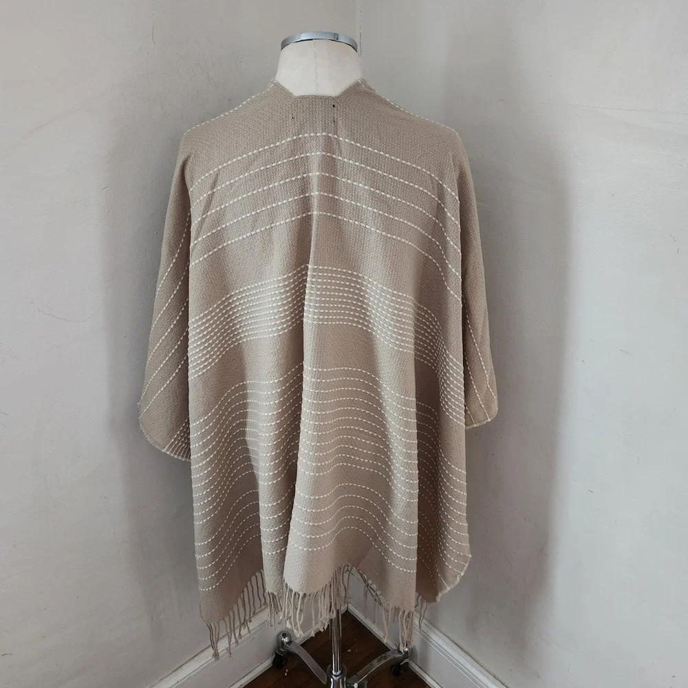 Johnston &‎ Murphy Tan Striped Fringe Poncho Wrap Womens One Size