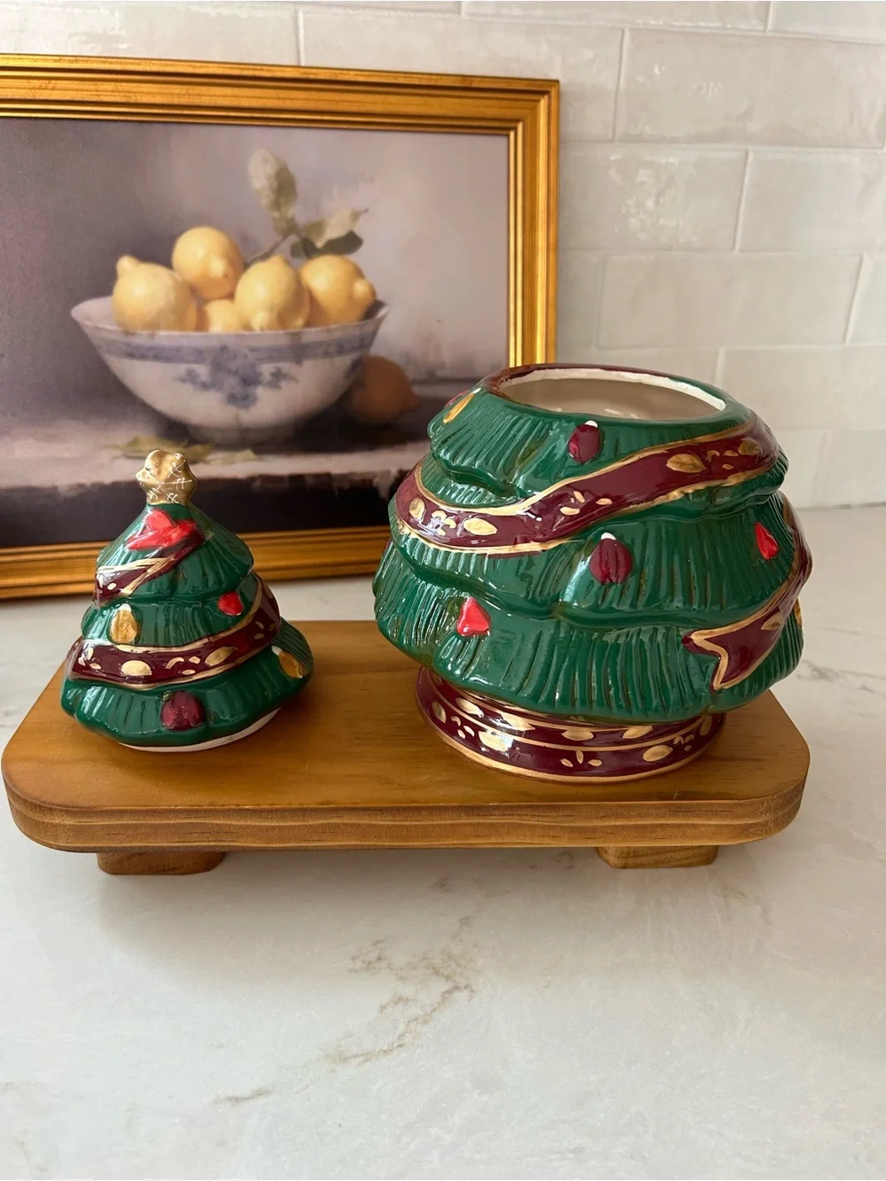 Gibson Classic Christmas Tree Ceramic Snack Cookie Jar Holiday Collection 7.5”