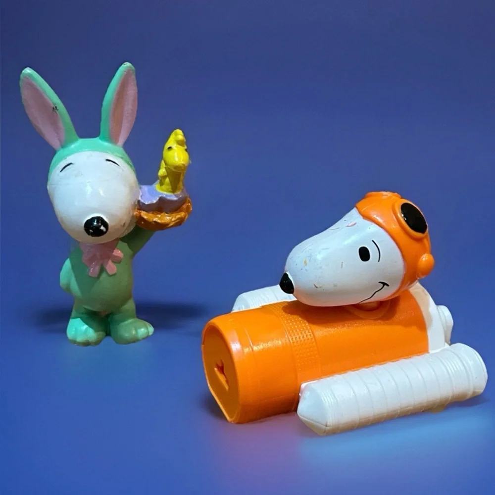 2 Snoopy Peanuts PVC Figures Easter Bunny And Rocket Ship Toys Cake Toppers