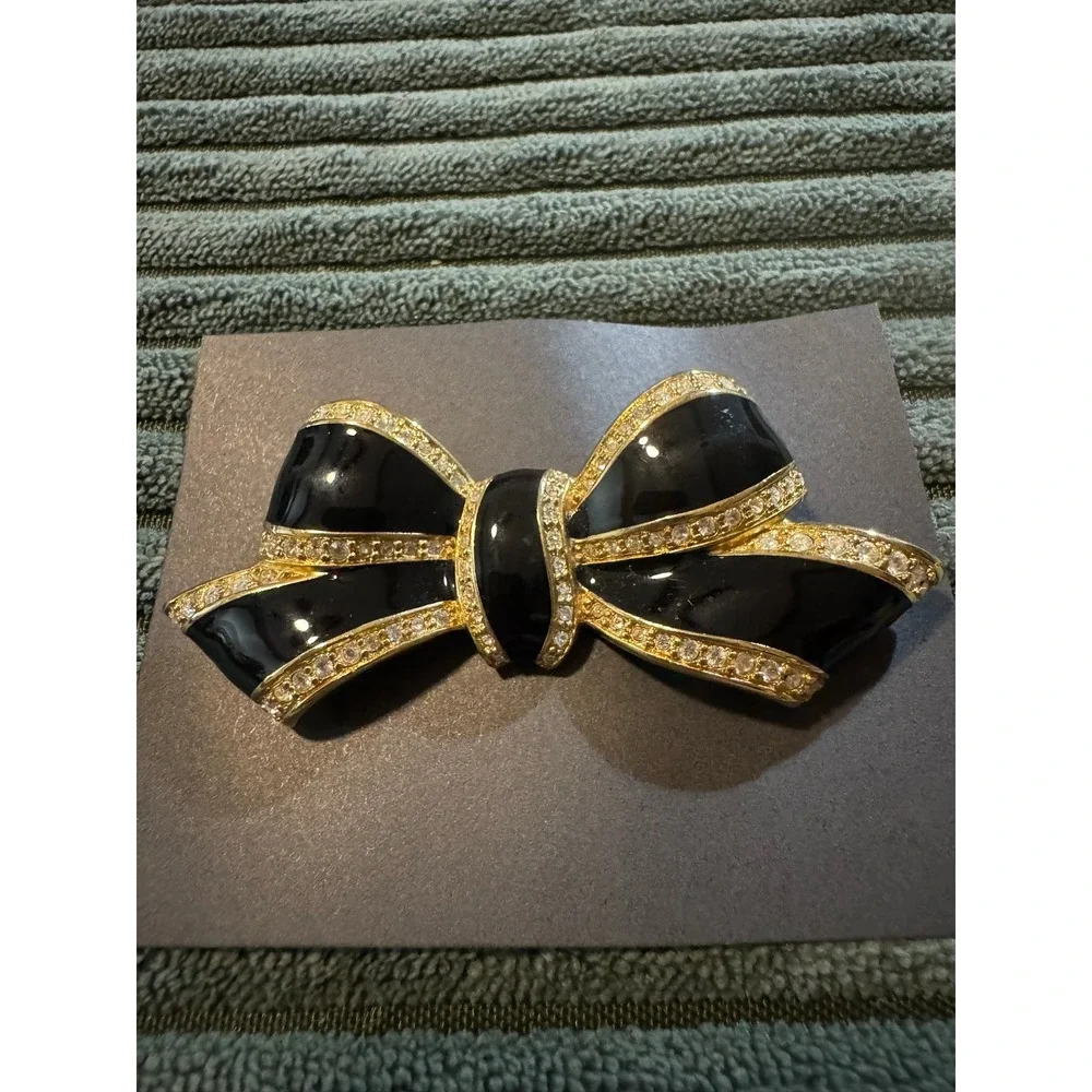 Napier elegant bow