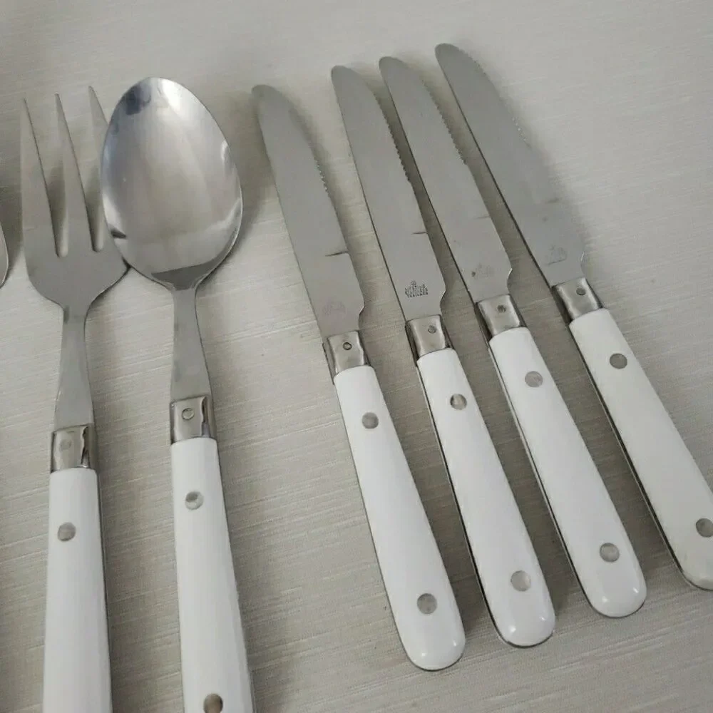Lifetime Stainless Serving Utensil & 4 Dinner Knives Rivet White Handle Thailand