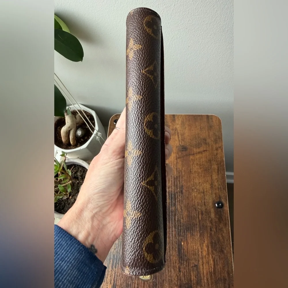 Louis Vuitton authentic louis