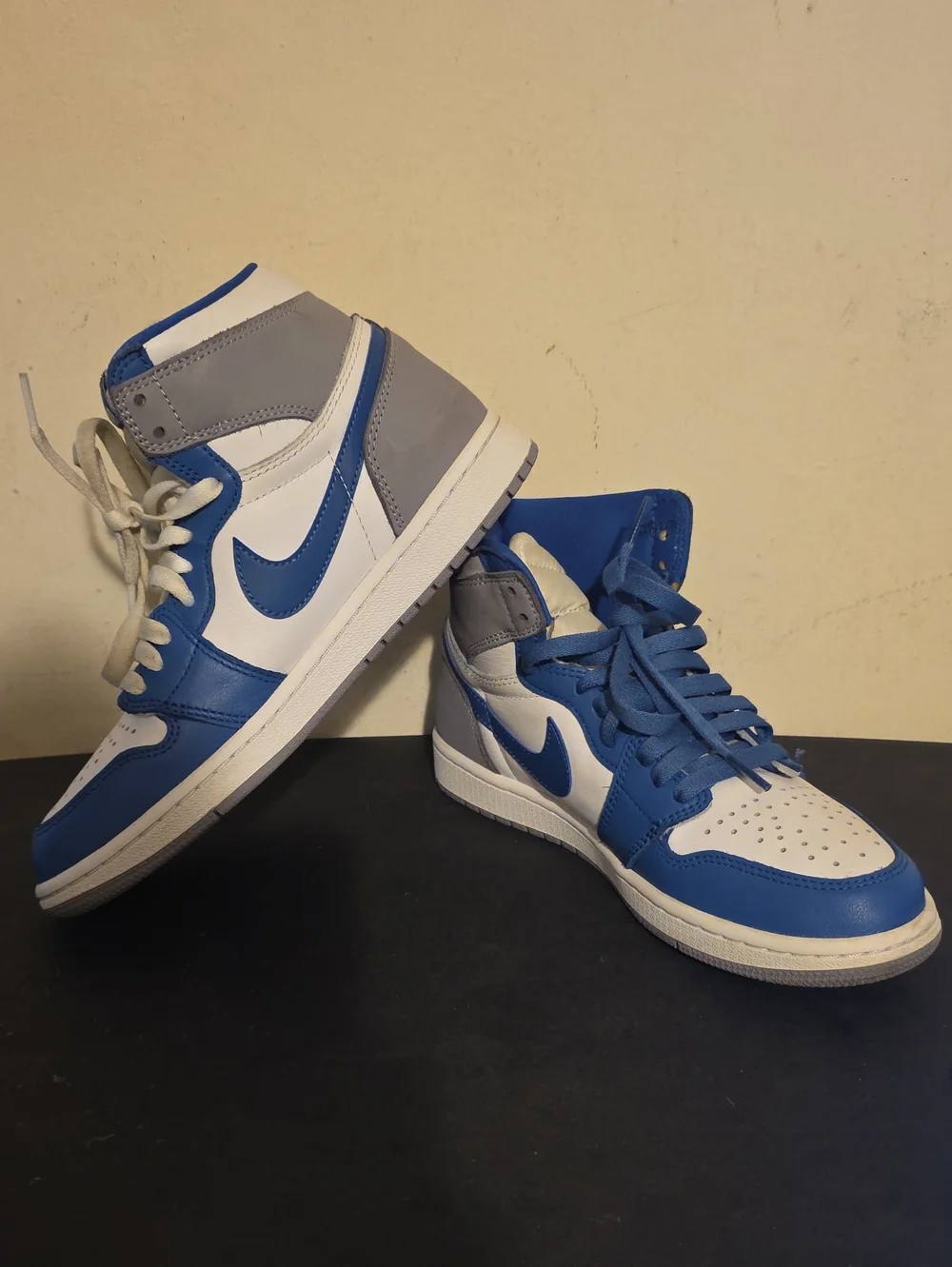 FOR SALE AIR JORDAN 1 RETRO HIGH OG 