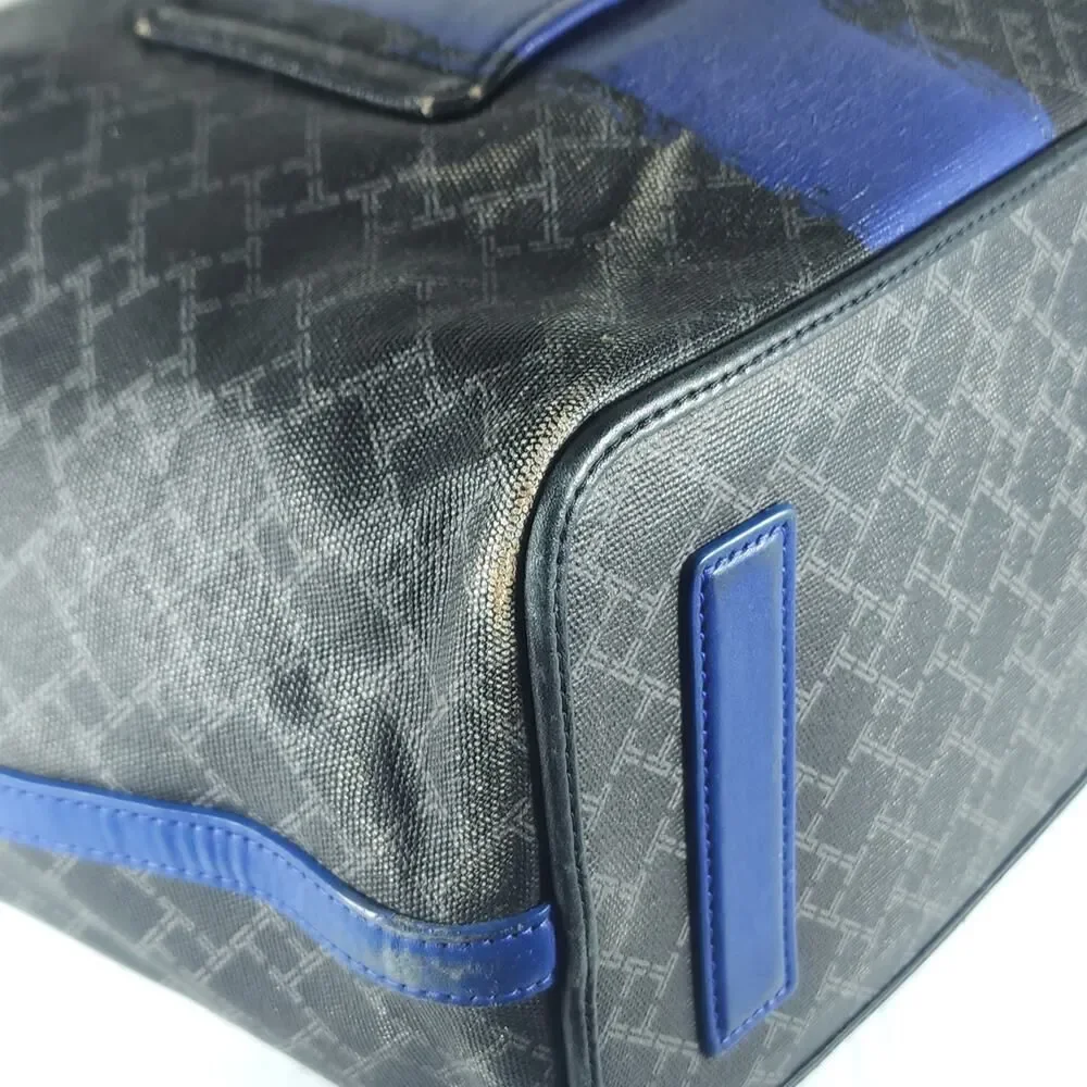 Tumi everyday women