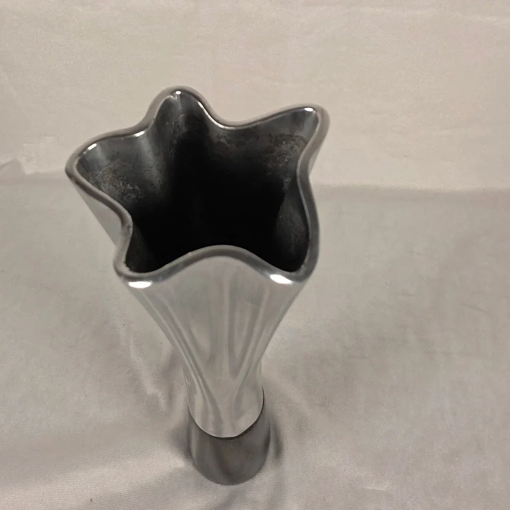 Nambe alloy bud