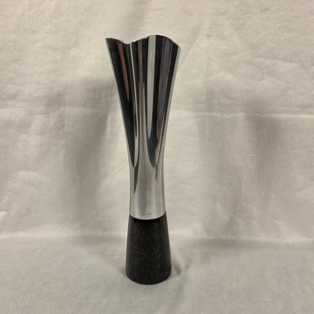 Nambe alloy bud