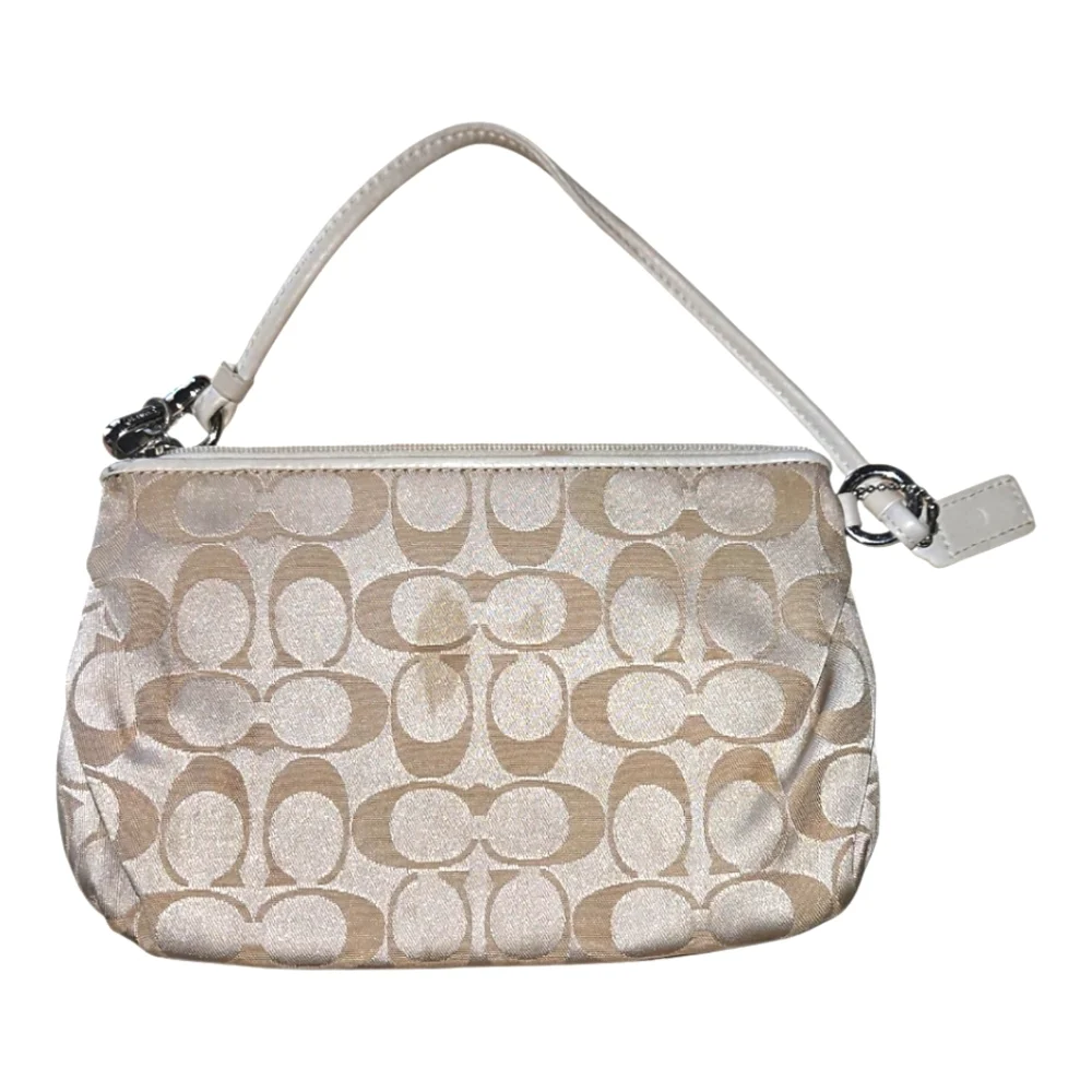 Coach wristlet signature