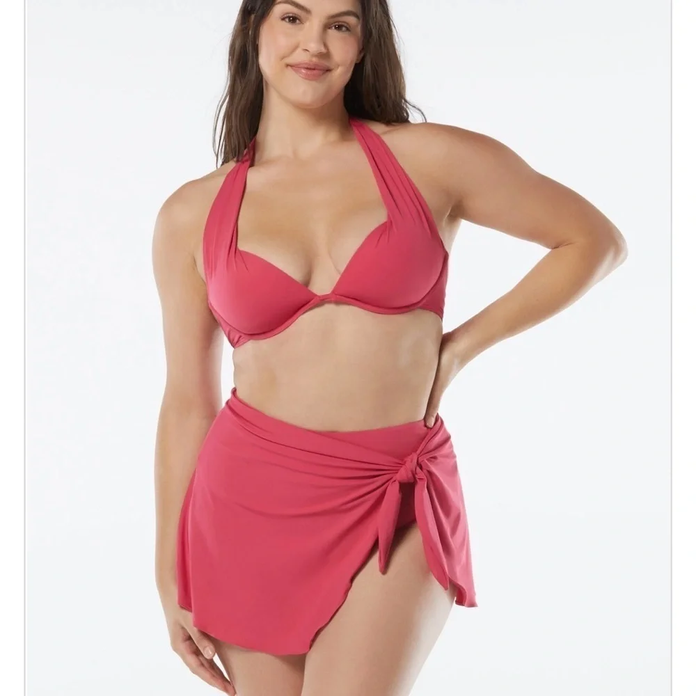 NWT Coco Reef Contours Cameo Underwire Halter Bikini Top size 14/38D