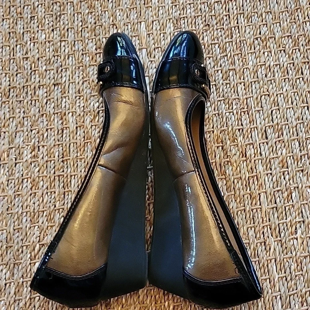 ANNE KLEIN SPORT round toe ballet shoes.  Slight wedge.  Size is 9.