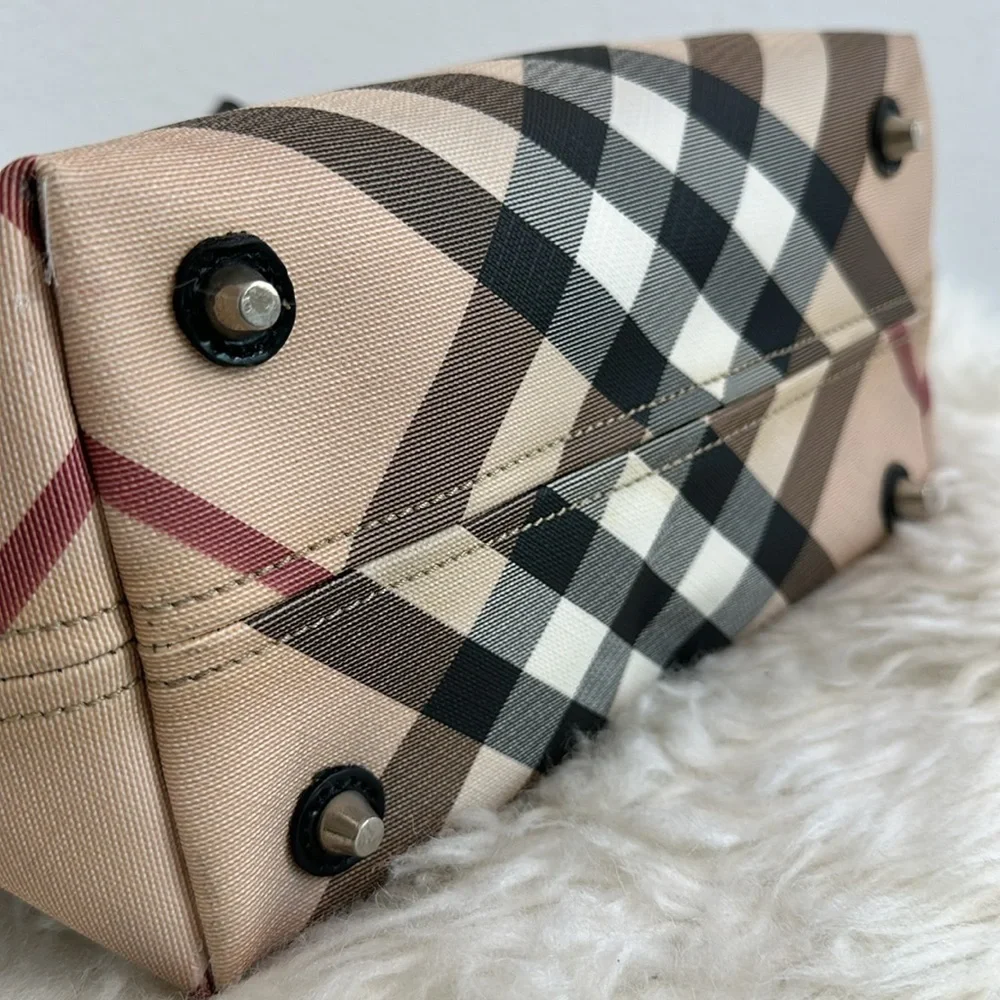 Burberry preloved tote