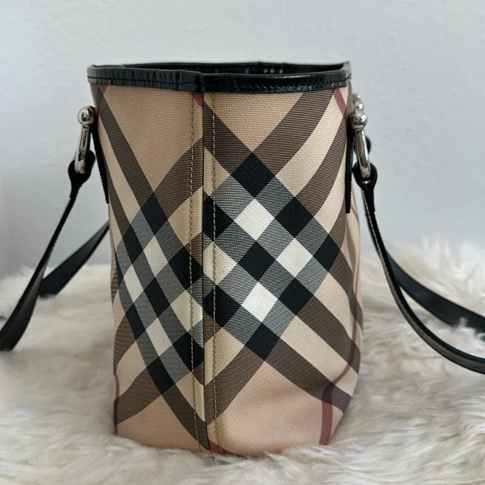 Burberry preloved tote
