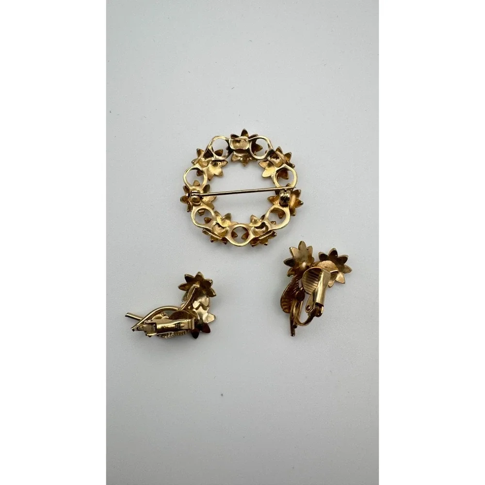 N/A curated vintage
