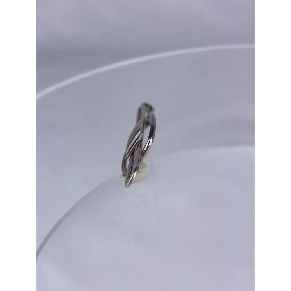 Unbranded vintage initial