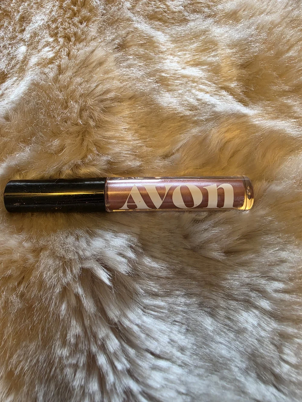 Avon Pink Liquid Lip Gloss - Sheer Metallic Shine