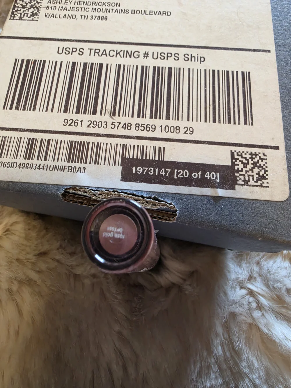 Avon liquid lip pink