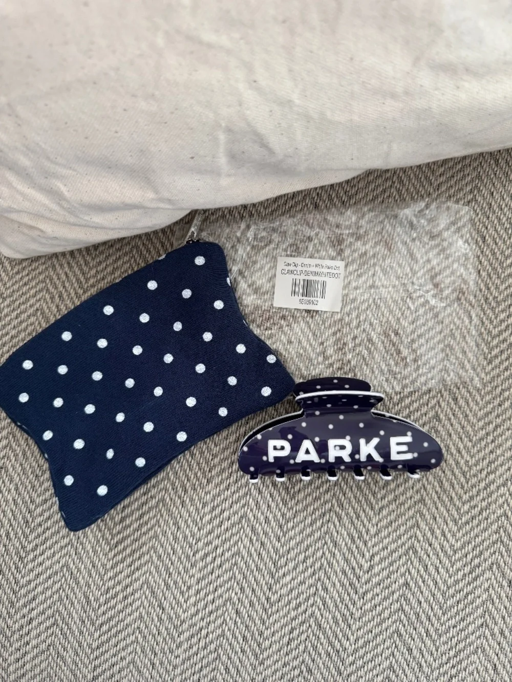 Parke Polka Dot Claw Clip Denim Blue with White Hair Accessories w bag