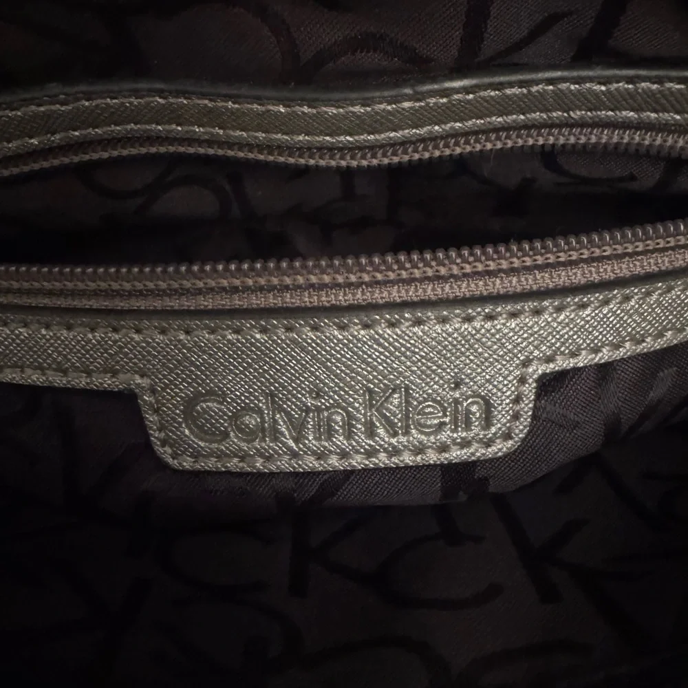 Calvin Klein calvin klein