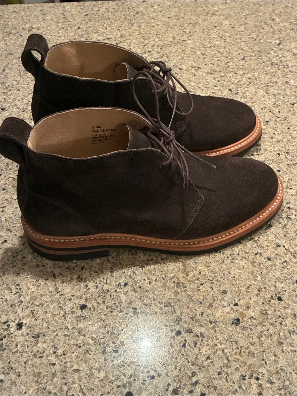 Men’s 8.5 Taylor Stitch Dark Brown Suede Chukka Boots (The Chukka)