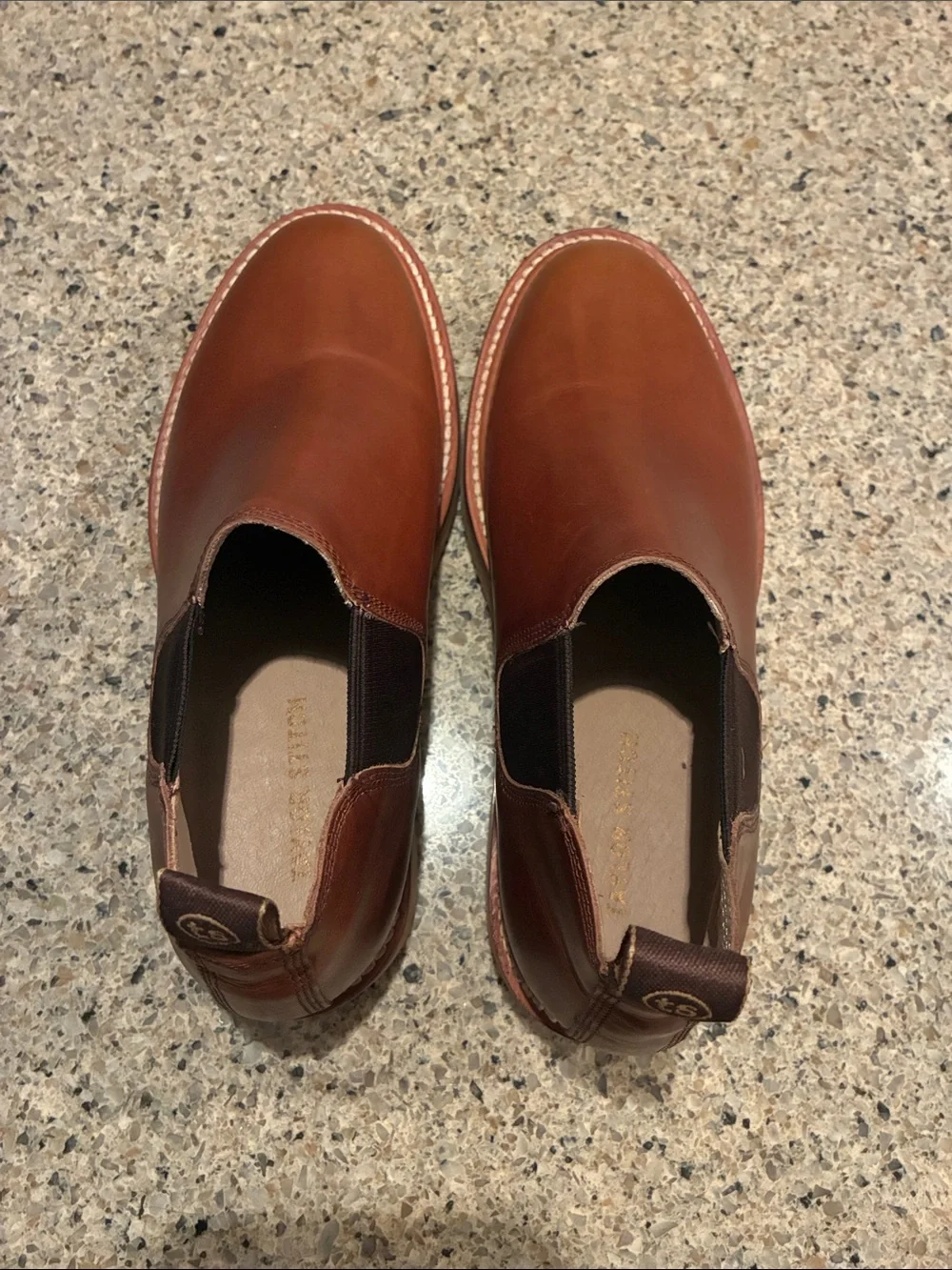 Taylor Stitch Men's Chukka Boots in Brown Leather