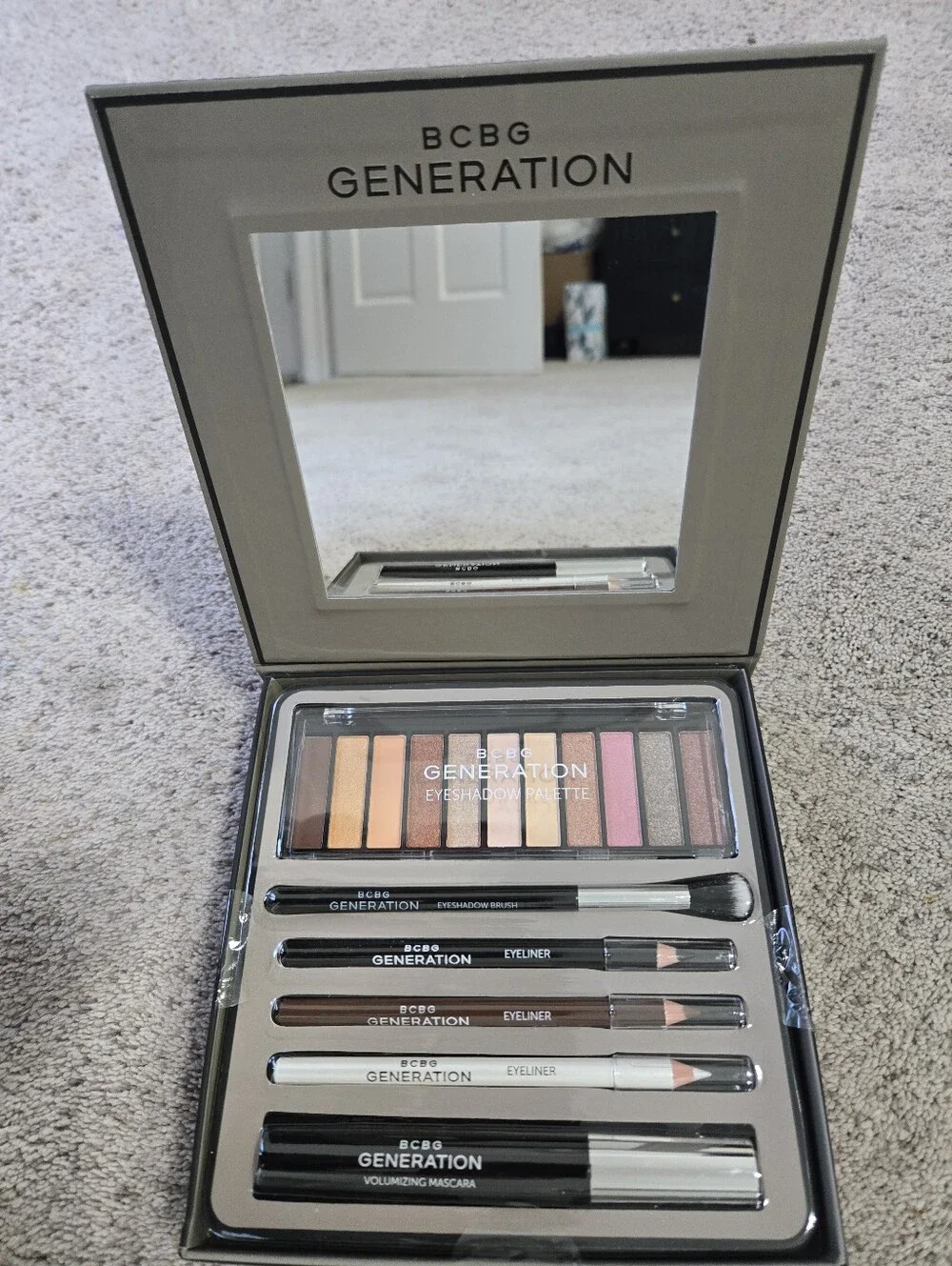 BCBGeneration complete face