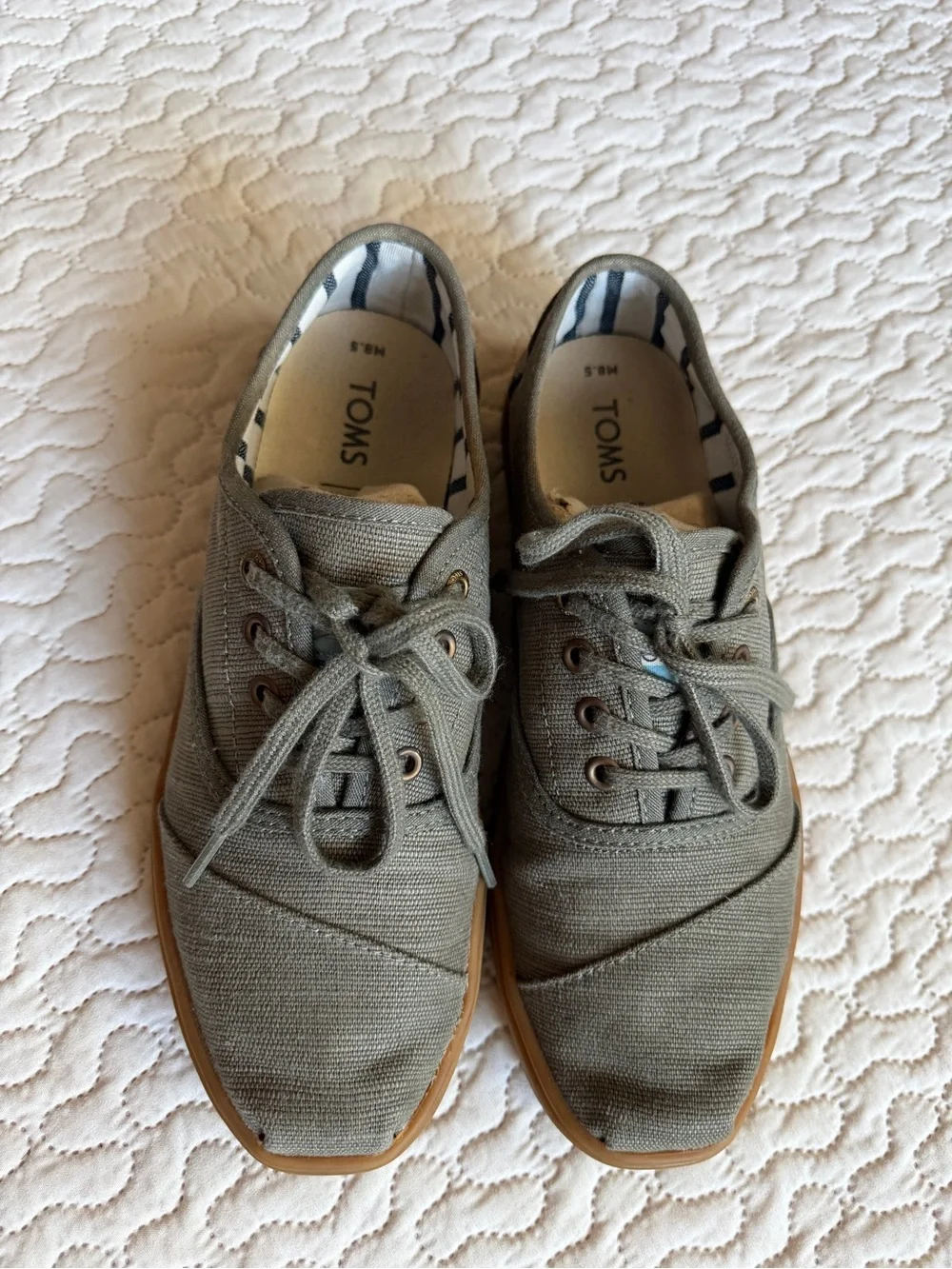 Toms defined outfits