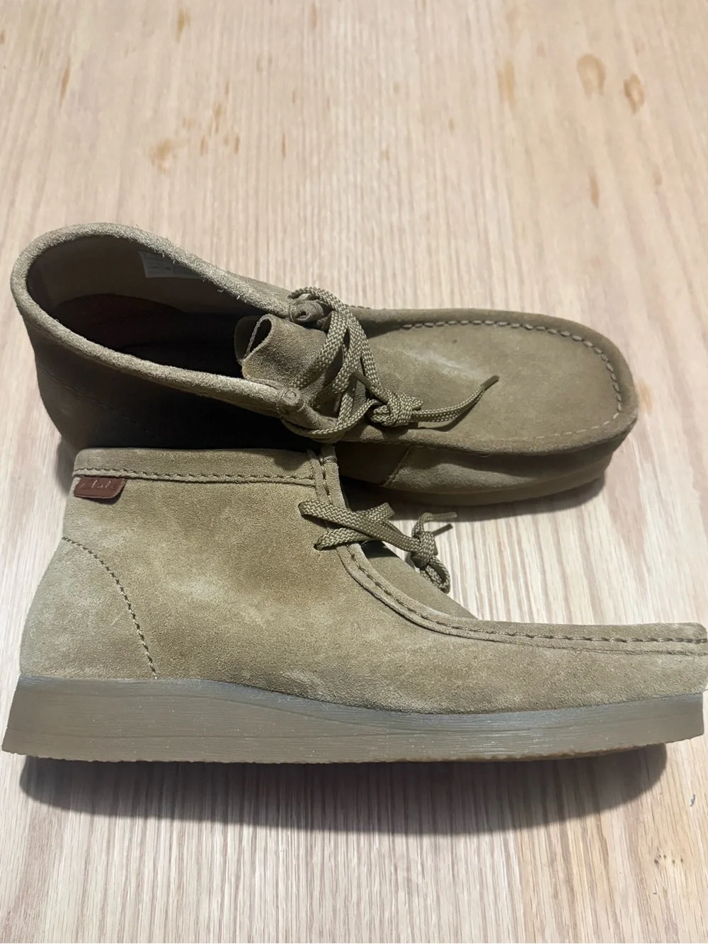 Clarks fit crepe simple