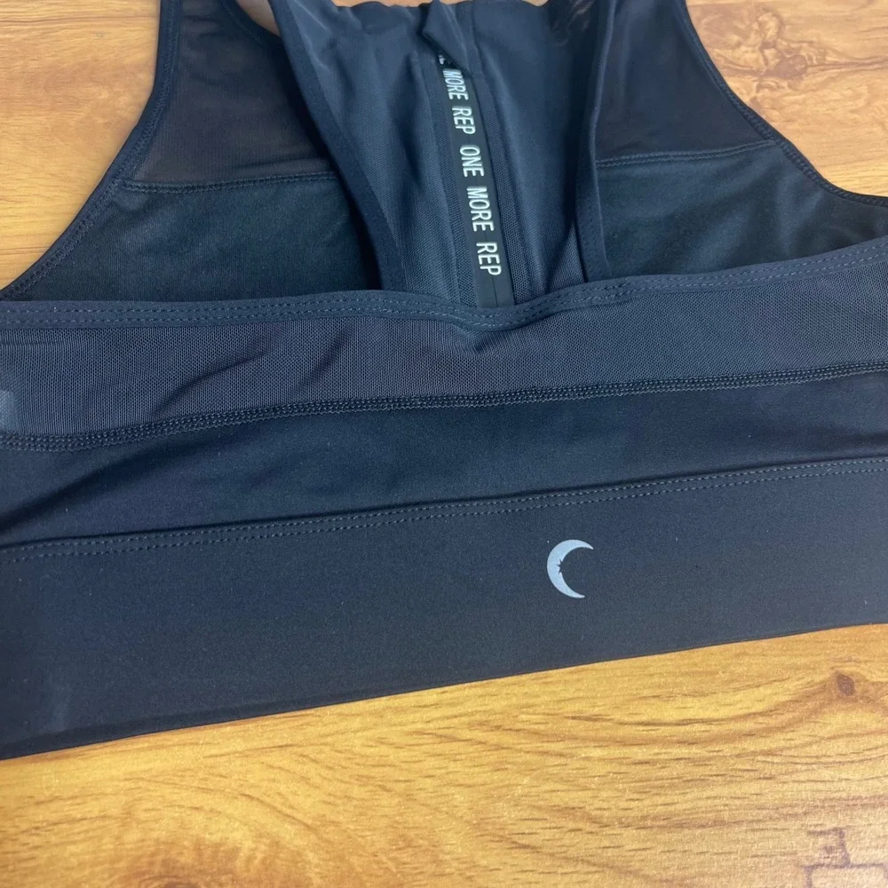 Zyia Active Sports Bra Size M‎ Black Iridescent High Neck Mesh Zip Racerback