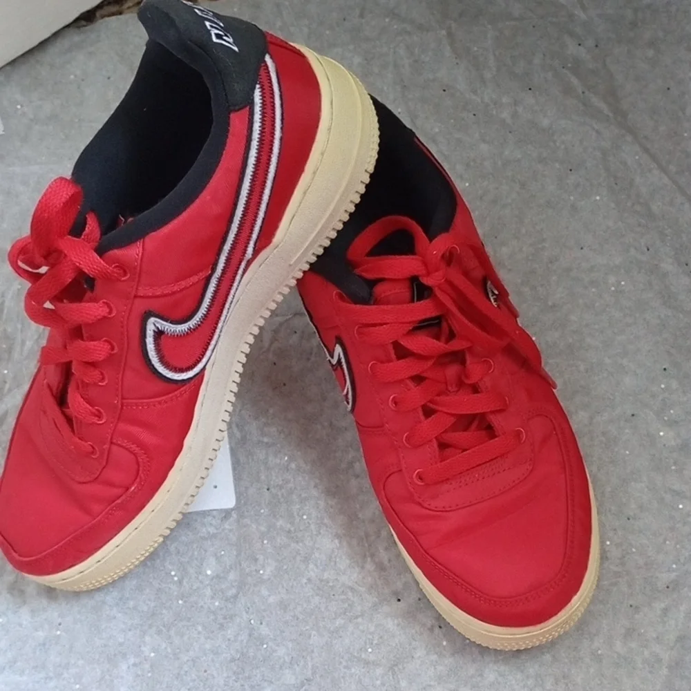 Nike vibrant red