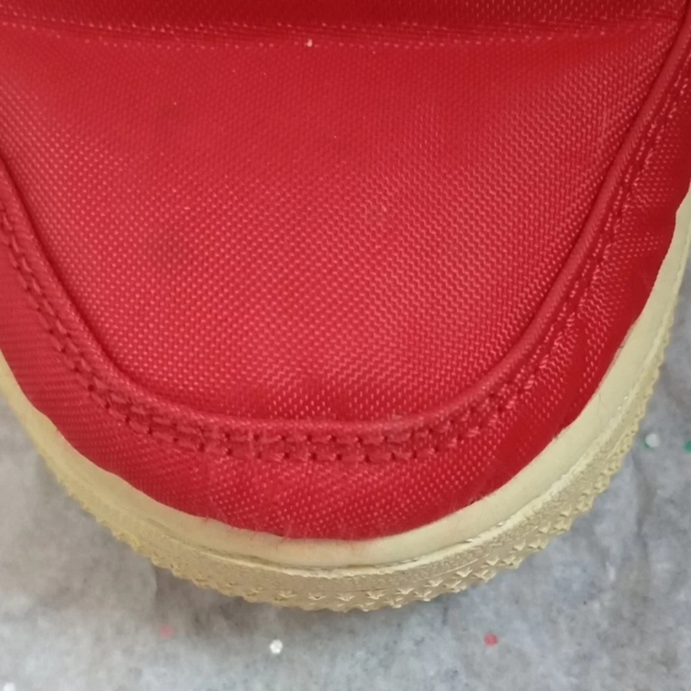 Nike vibrant red