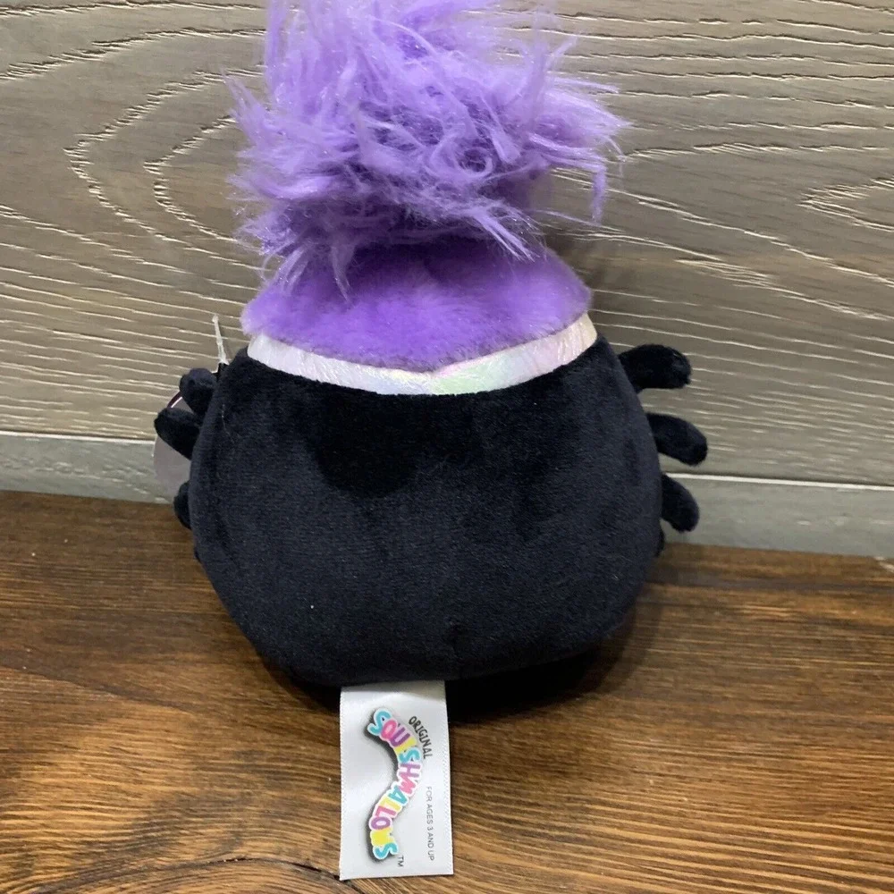 Squishmallows halloween bella