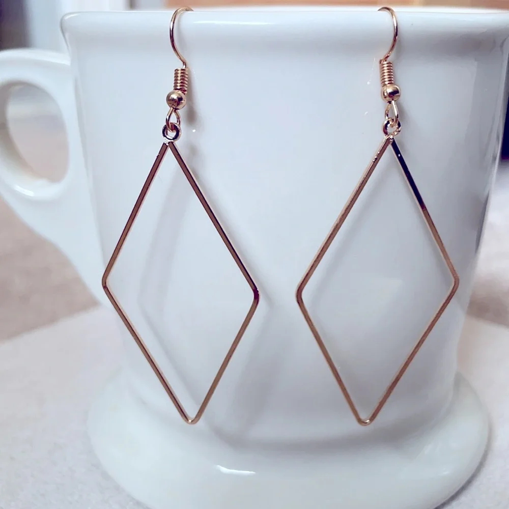 Diamond shape dangle earrings