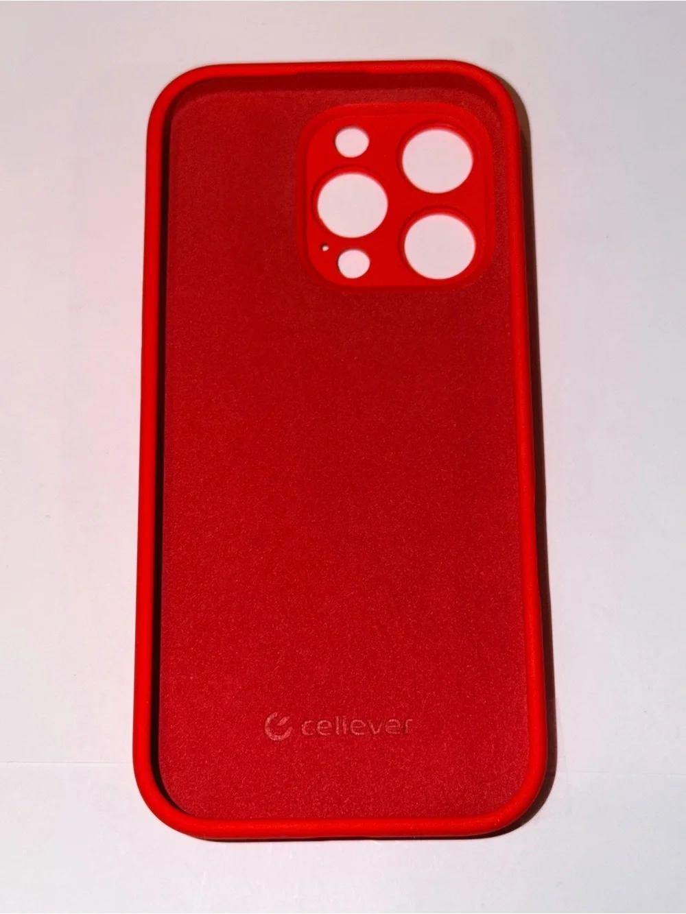CellEver Heavy-Duty Silicone Case for iPhone 16 Pro
