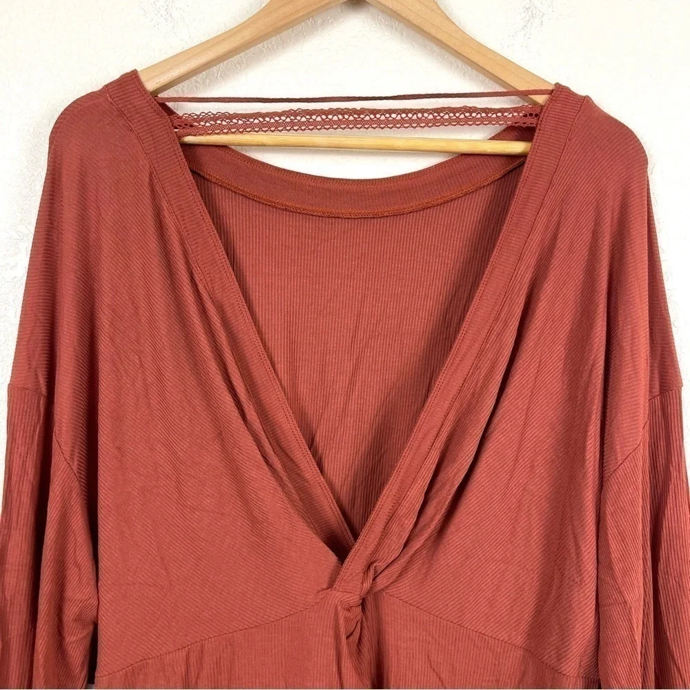 Free People trim back