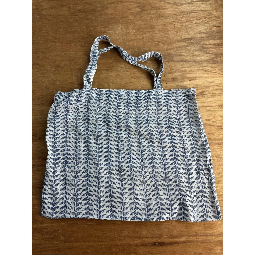 Roller Rabbit Tote Bag Women's Medium Blue Leaf Print Cotton‎ Lightweight Logo
