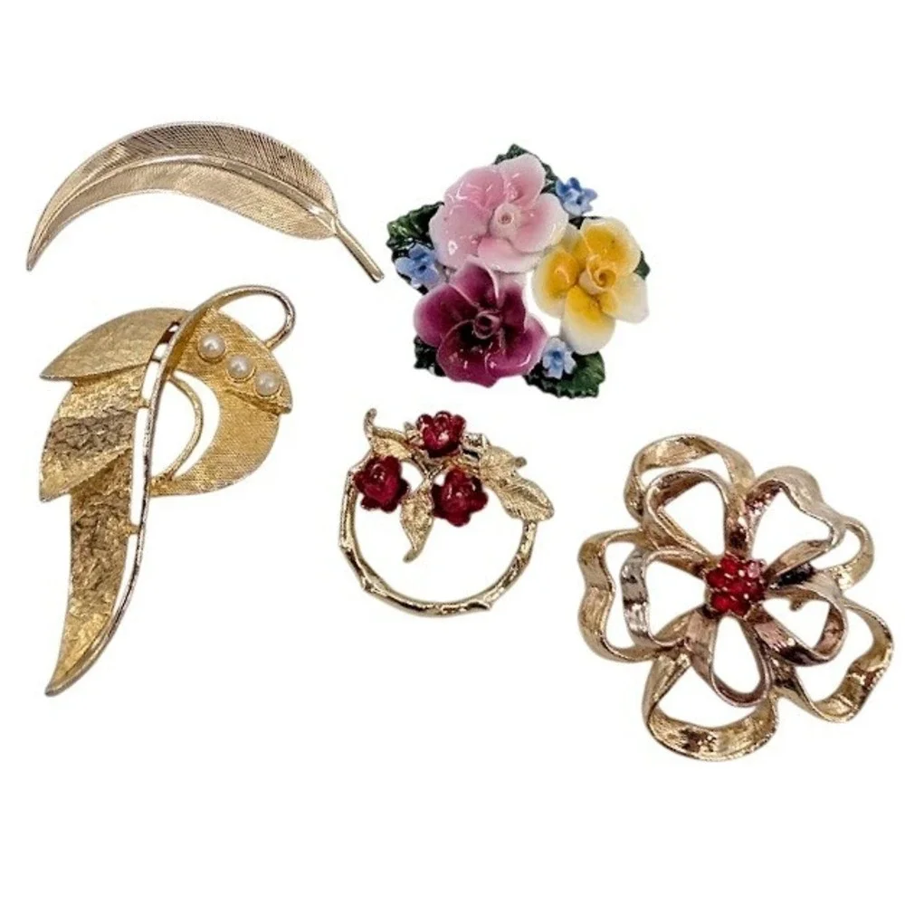 N/A vintage brooch