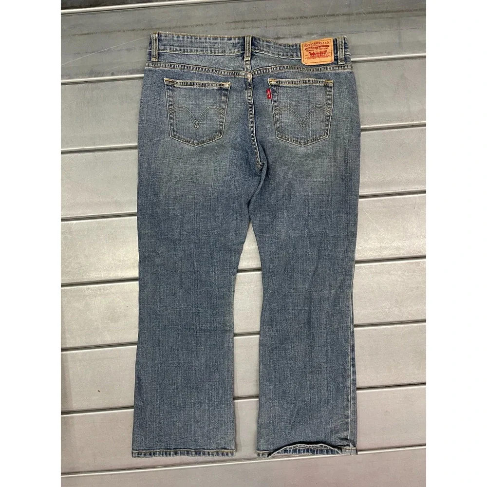 Levis levis 515