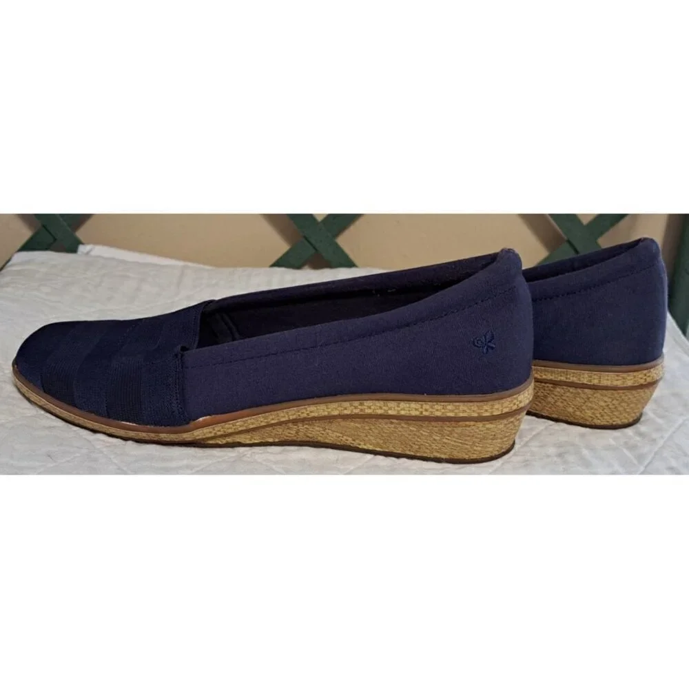 Grassshoppers Ortholite Women's 11M Navy Blue Flats FLAW