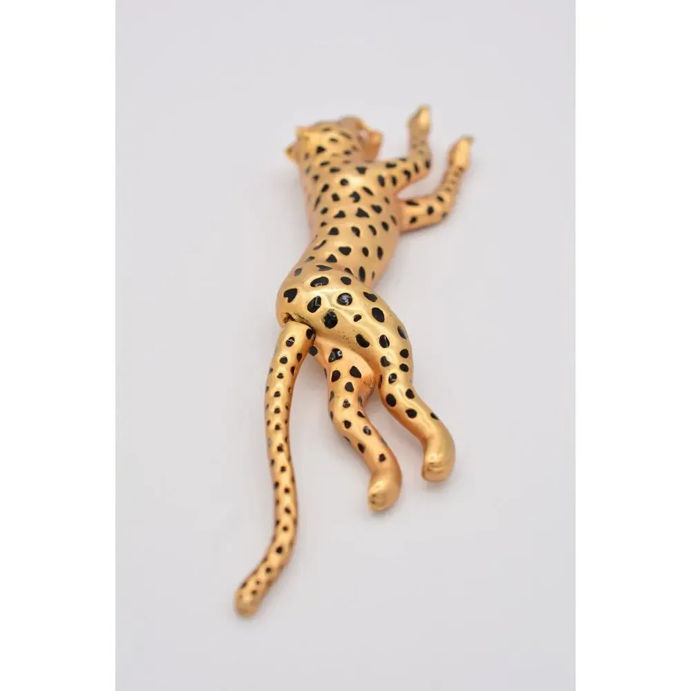 Unbranded stunning brooch