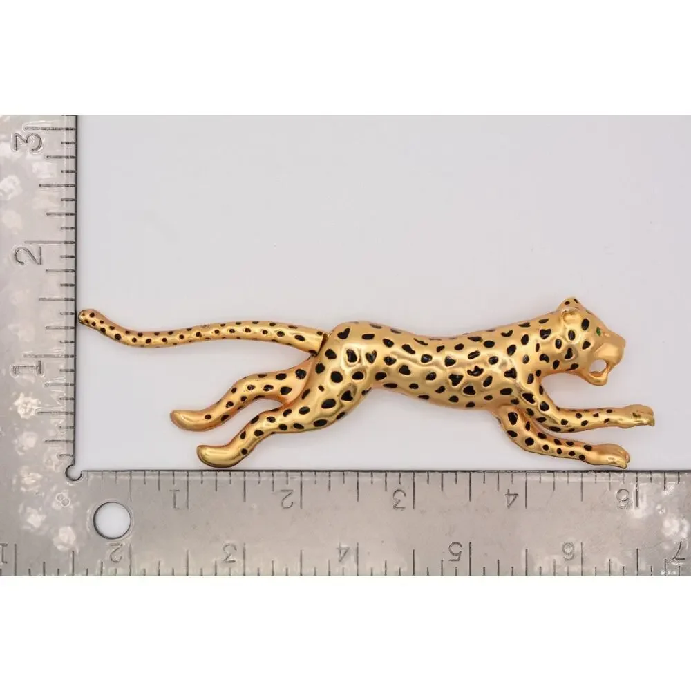 Unbranded stunning brooch