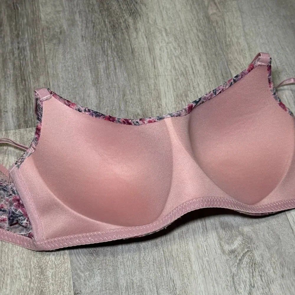 Jessica Simpson this bra