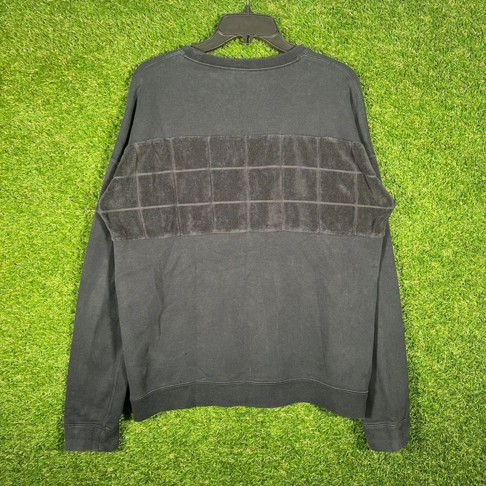 Nike NYC‎ Mens Black Graphic Crewneck Sweatshirt Zippered Pocket Size M