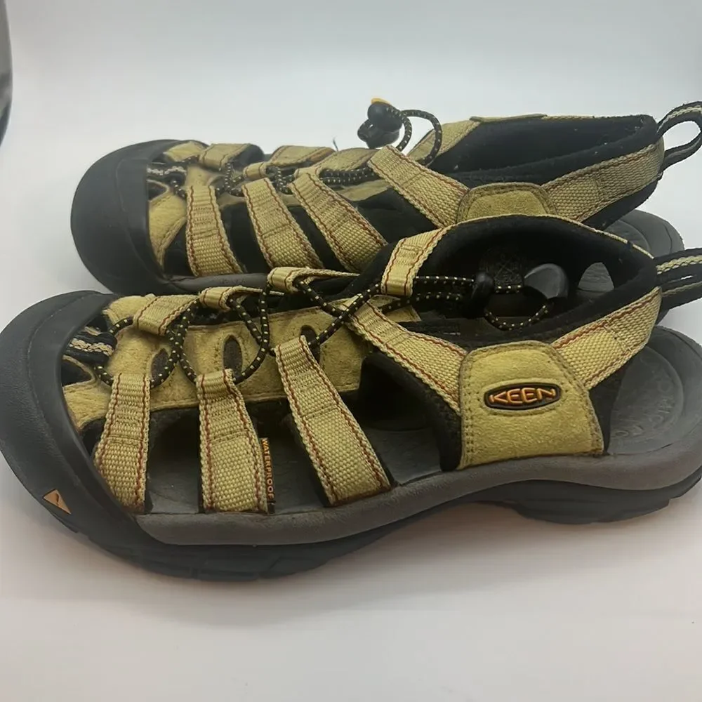 Keen sandals size